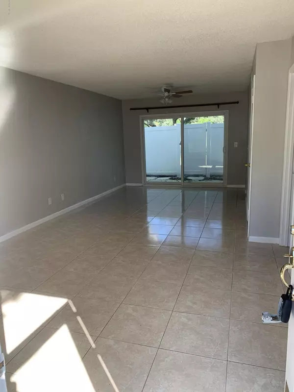 303 KETTERING TER, Orange Park, FL 32073