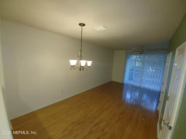 Jacksonville, FL 32256,8127 SUMMER POINT CT