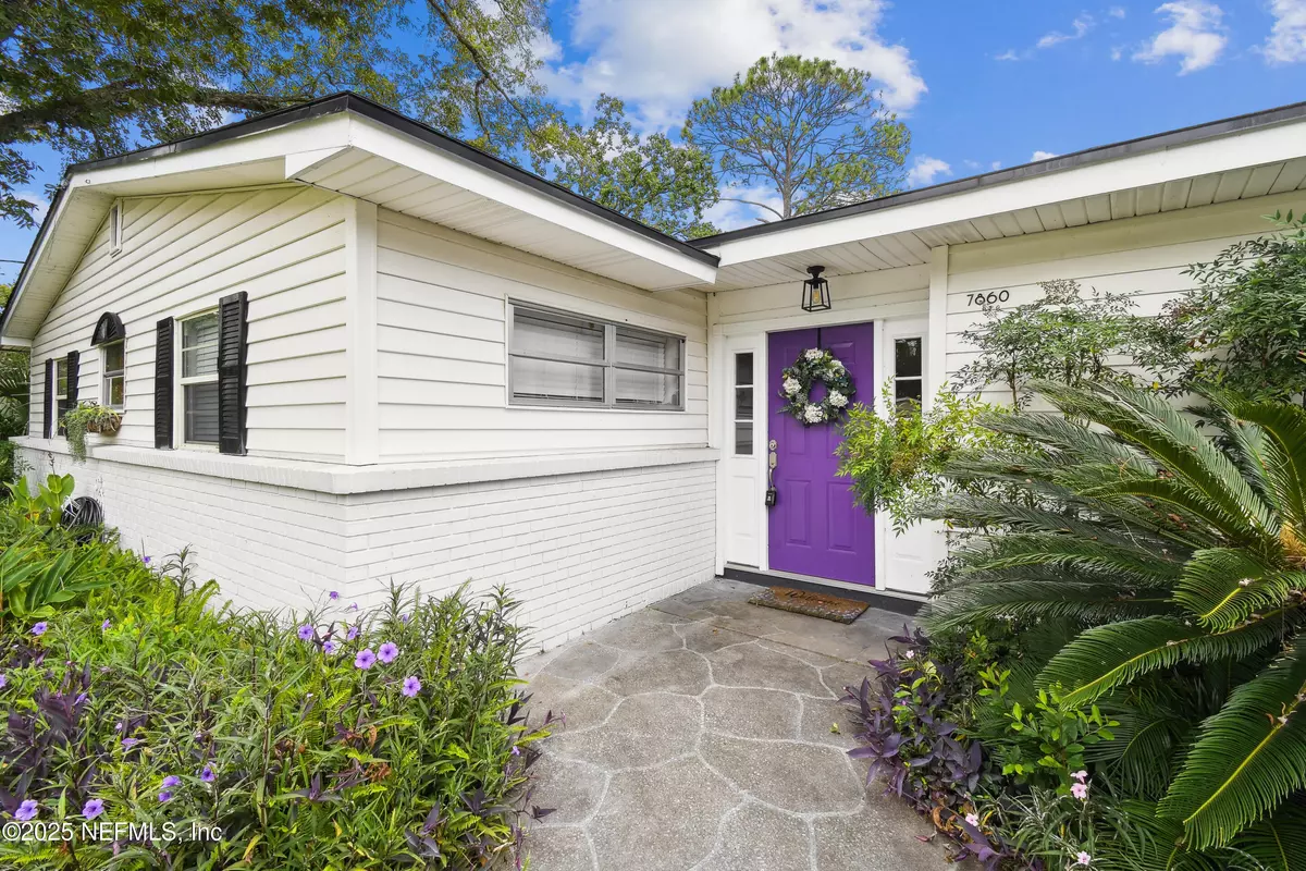 Jacksonville, FL 32244,7860 FALCON ST