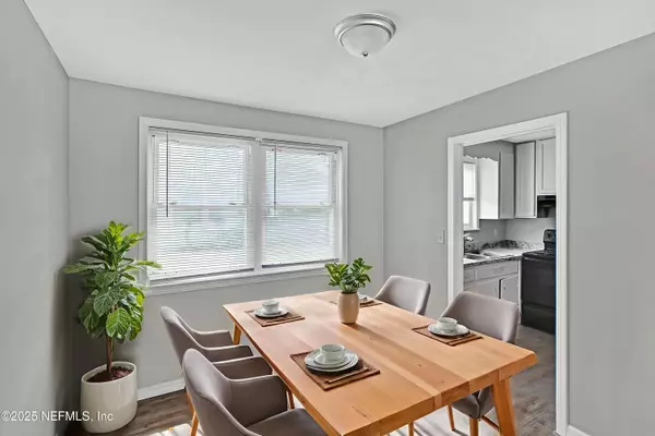 Jacksonville, FL 32244,4905 OAKSIDE DR