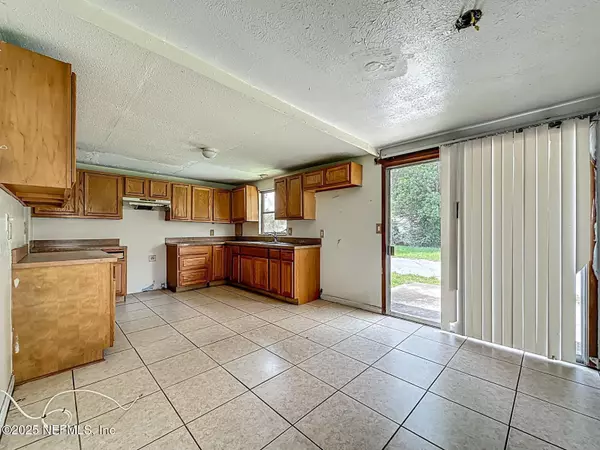 Jacksonville, FL 32208,2115 BURGOYNE DR
