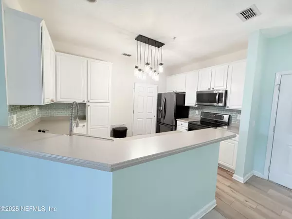 Jacksonville, FL 32256,11251 CAMPFIELD DR #1102