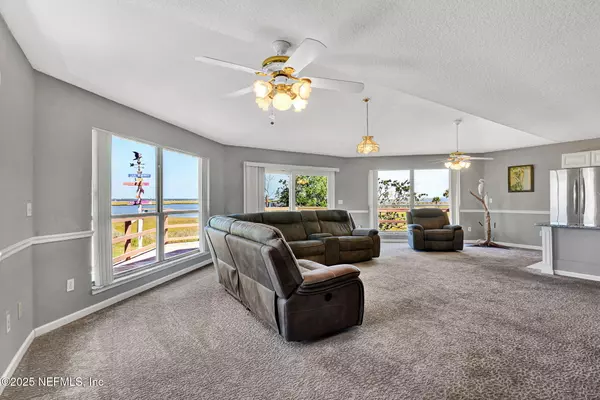 Fernandina Beach, FL 32034,95085 SEYMORE LN