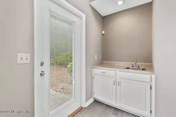 Jacksonville, FL 32277,3604 HEATHWOOD CT