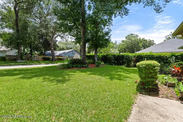 Jacksonville, FL 32223,12152 DIVIDING OAKS TRL W
