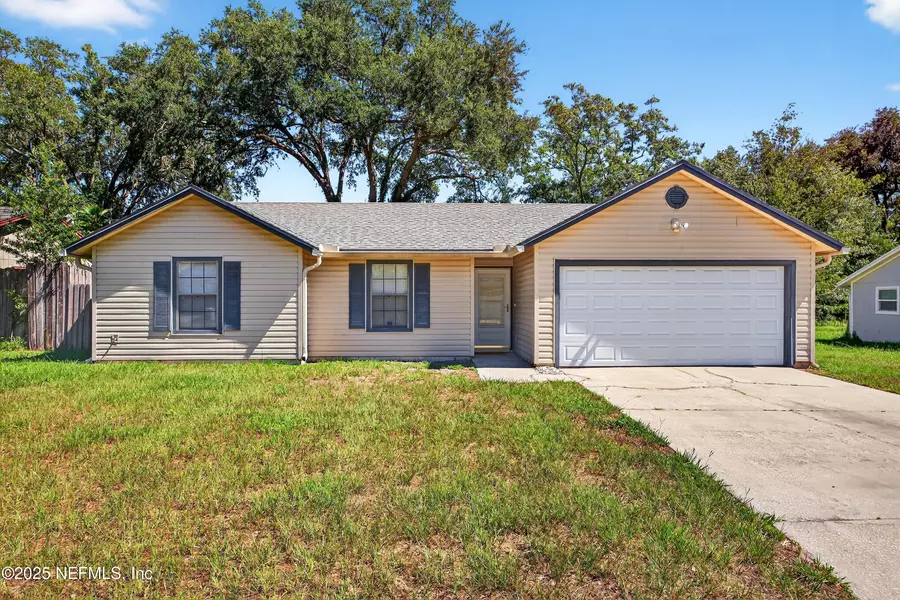 7987 WINTERWOOD LN, Jacksonville, FL 32210