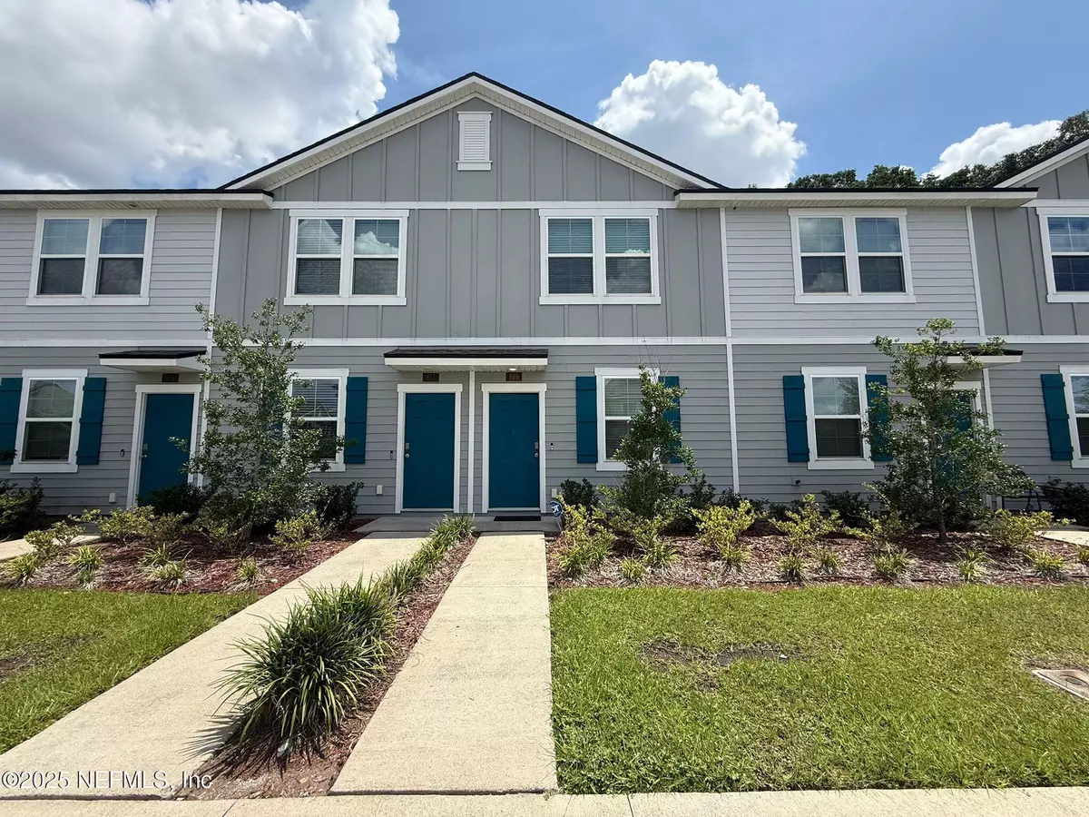Jacksonville, FL 32211,809 GATE RUN RD