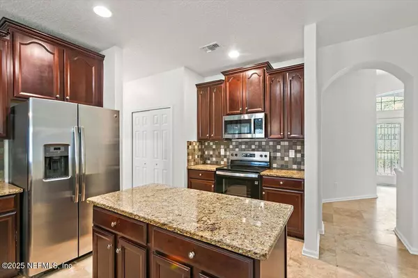 Orange Park, FL 32065,3064 WILLIAMSBURG CT