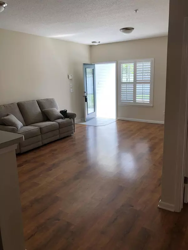 Fleming Island, FL 32003,2200 MARSH HAWK LN #107