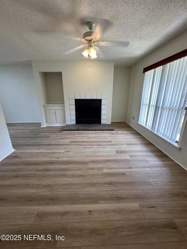 Jacksonville, FL 32256,10200 BELLE RIVE BLVD #105