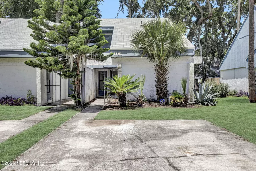 1181 SONGBIRD LN, Jacksonville, FL 32233
