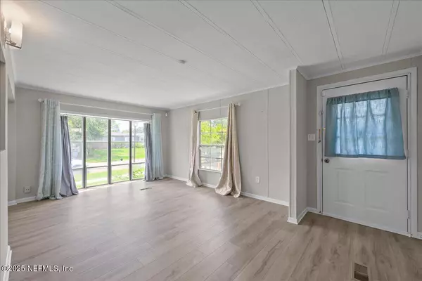 Jacksonville, FL 32244,5827 JASON DR