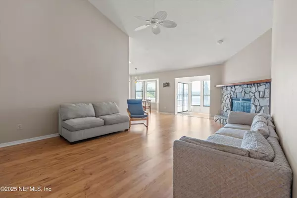 Orange Park, FL 32073,311 LAKE BLUFF CT