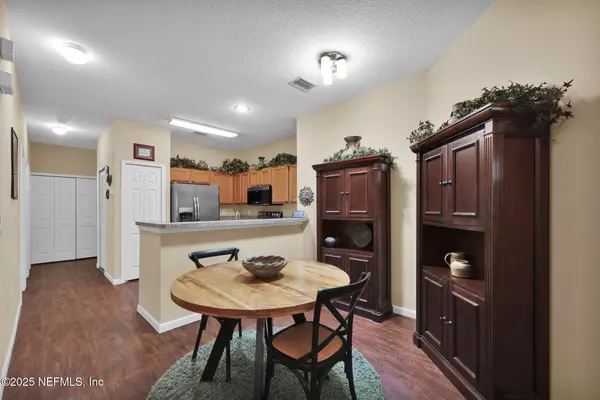 Jacksonville, FL 32257,9750 SUMMER GROVE WAY W #113