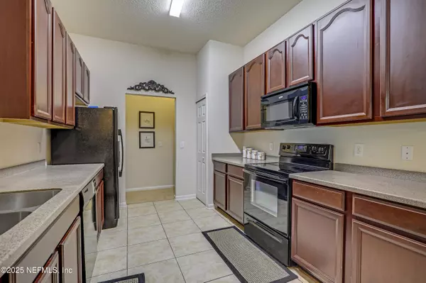 Jacksonville, FL 32256,8216 WHITE FALLS BLVD #108