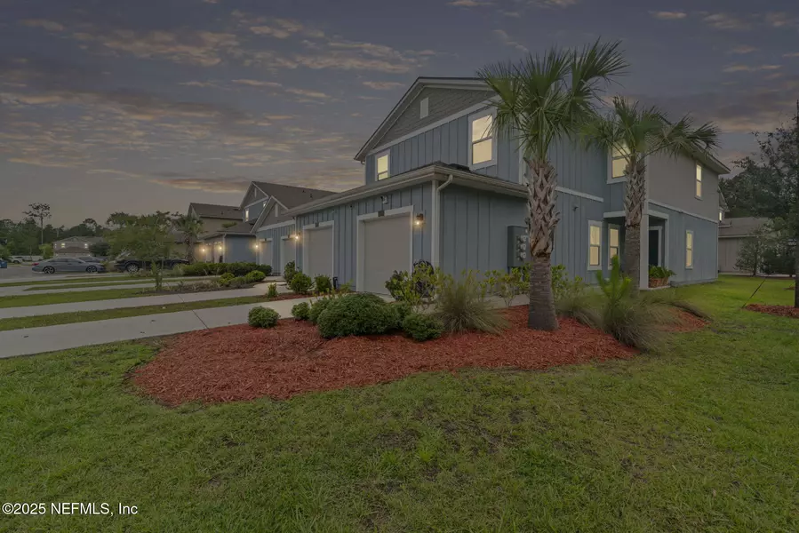 852 CAPITOL Pkwy, Jacksonville, FL 32218