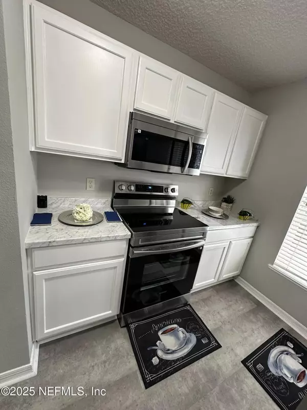 Jacksonville, FL 32205,796 BENT BAUM RD
