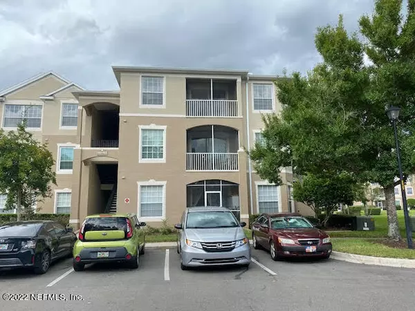 Jacksonville, FL 32256,7990 E BAYMEADOWS RD #315