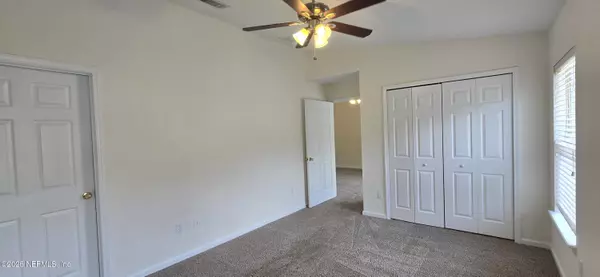 Jacksonville, FL 32210,3671 KIRKPATRICK CIR #15-13