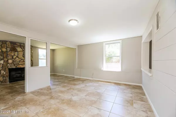 Jacksonville, FL 32244,7519 WHEAT RD