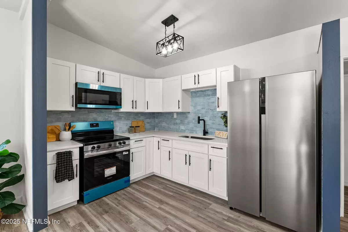 Jacksonville, FL 32211,7629 MAYAPPLE CT