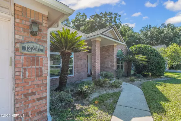 Jacksonville, FL 32223,12241 MARBON ESTATES LN E