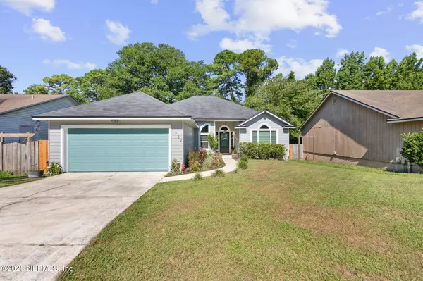 1732 CHANDELIER CIR W, Jacksonville, FL 32225