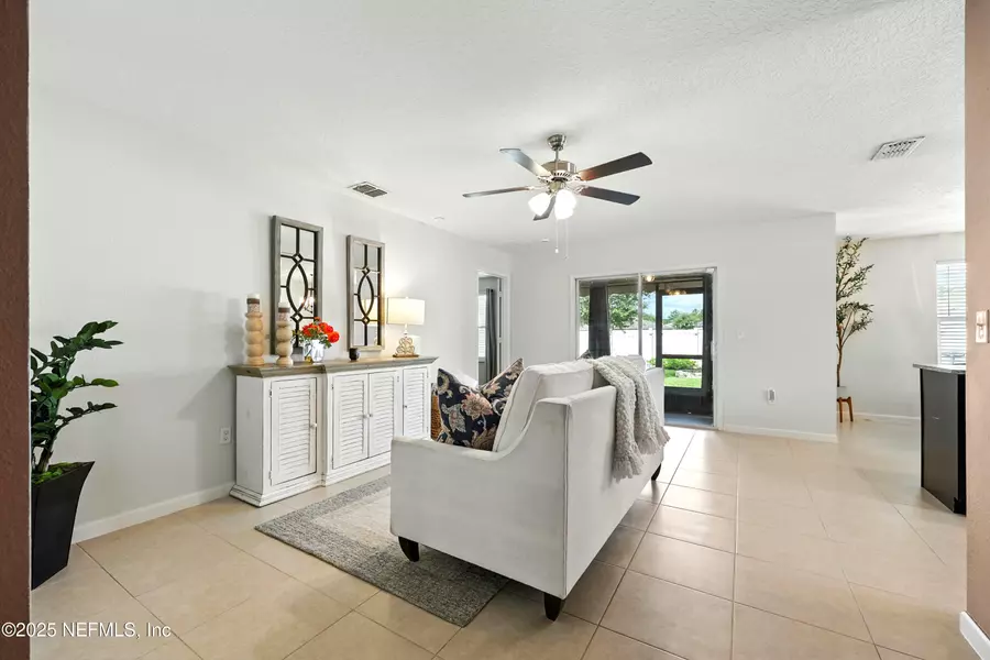 8648 LAKE GEORGE CIR E, Macclenny, FL 32063
