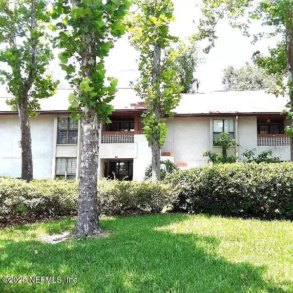 Jacksonville, FL 32256,2802 WOOD HILL DR #2802