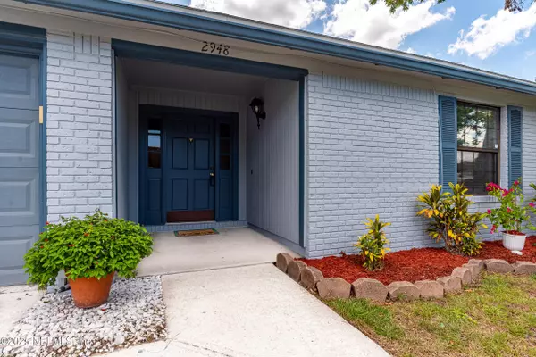 2948 SAFESHELTER DR W, Jacksonville, FL 32225