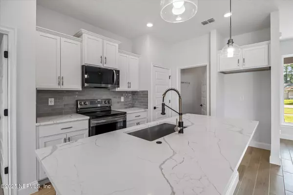 Palm Coast, FL 32137,7 BURNING VIEW LN