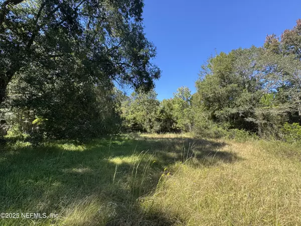 Callahan, FL 32011,44170 WOODLAND CIR