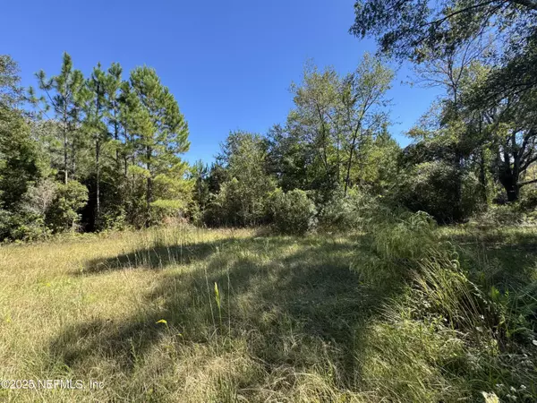 Callahan, FL 32011,44170 WOODLAND CIR