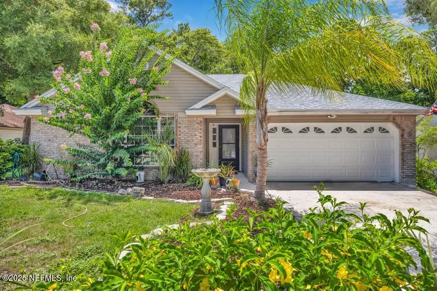 958 LONG LAKE DR, Jacksonville, FL 32225