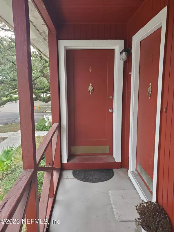 Jacksonville, FL 32204,2305 MYRA ST #3