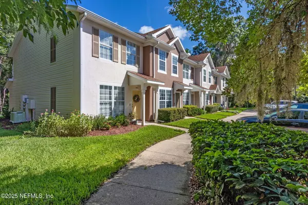 Jacksonville, FL 32216,8416 THORNBUSH CT