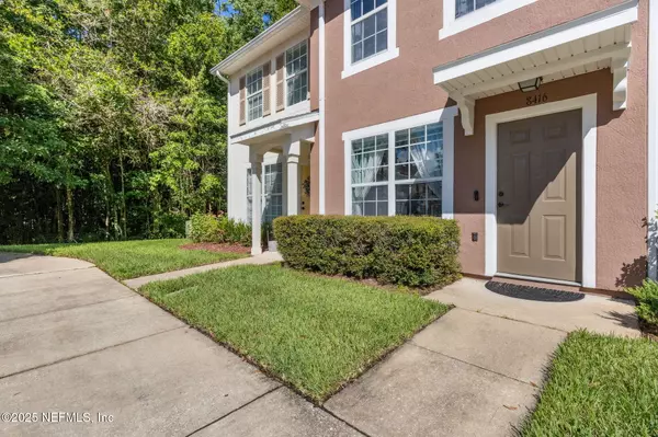 Jacksonville, FL 32216,8416 THORNBUSH CT