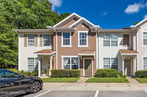 Jacksonville, FL 32216,8416 THORNBUSH CT