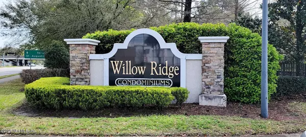 Jacksonville, FL 32210,3690 KIRKPATRICK CIR #7-3