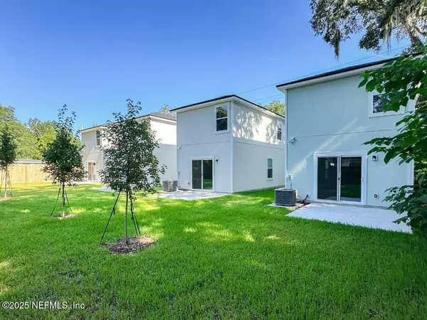 Jacksonville, FL 32211,8910-8922 FREE AVE