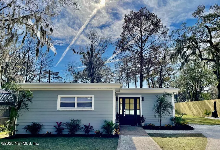 2252 LAKE SHORE BLVD, Jacksonville, FL 32210