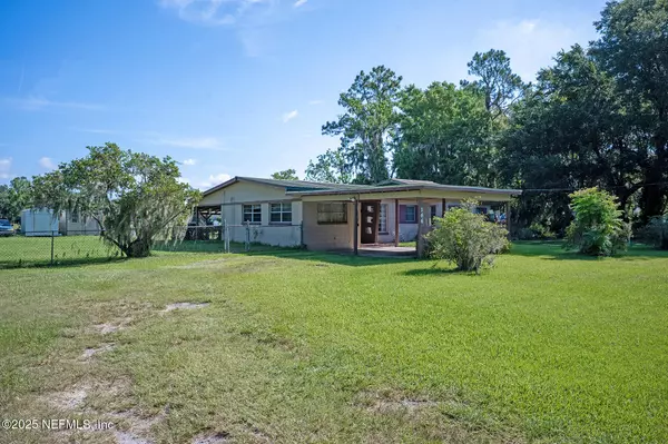 East Palatka, FL 32131,166 E RIVER RD