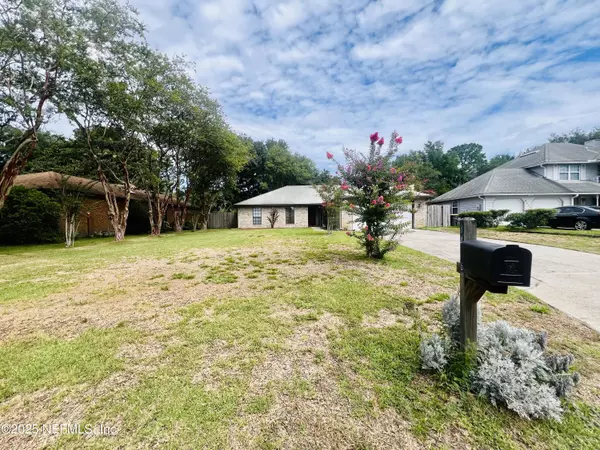Jacksonville, FL 32244,8456 BANDERA CIR W