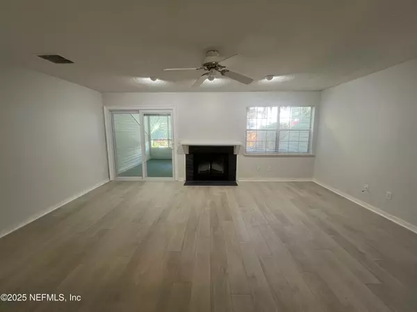 Neptune Beach, FL 32266,1535 SUMMER SANDS DR