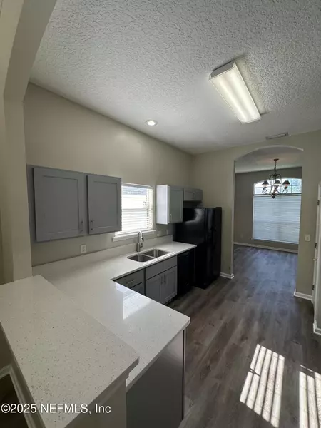 1754 RUSTLING DR, Fleming Island, FL 32003