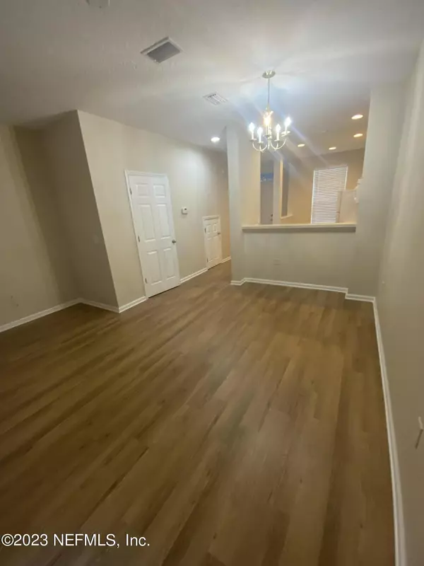 Jacksonville, FL 32225,1480 PITNEY CIR