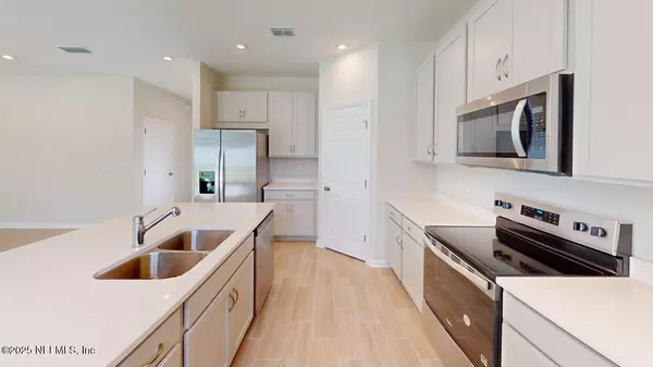 Green Cove Springs, FL 32043,2927 DARLINGTON OAKS RD