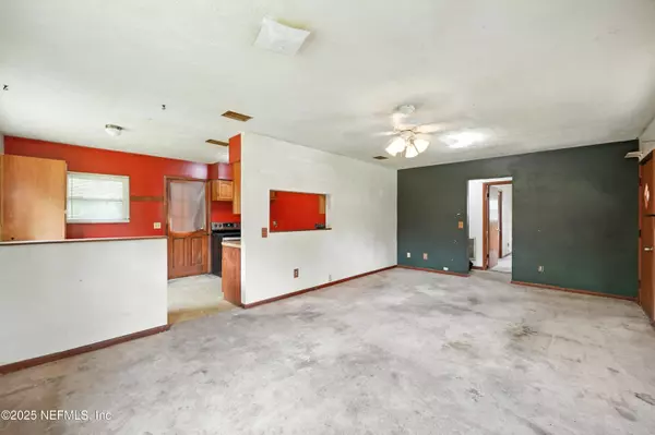 Jacksonville, FL 32218,943 NOAH RD