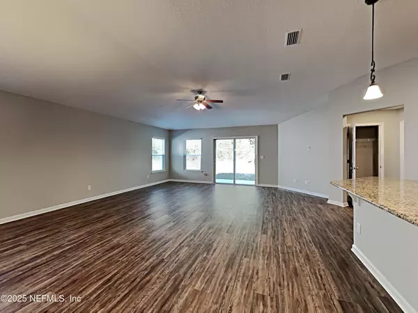 Jacksonville, FL 32226,12667 SHEFFIELD WALK LN