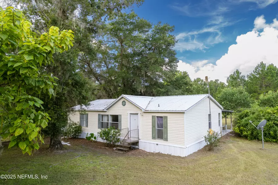 176 HARVEY DR, Palatka, FL 32177